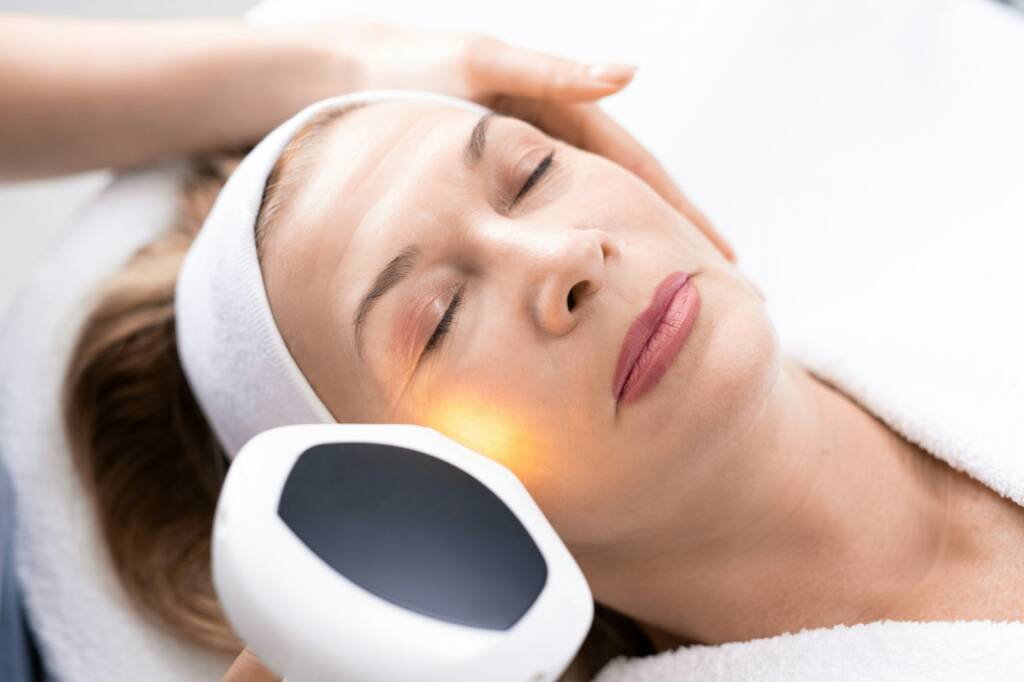 Making laser skin resurfacing