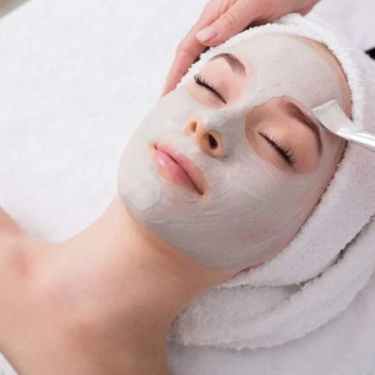 Facial-Treatment1-1024x683-1-840x560