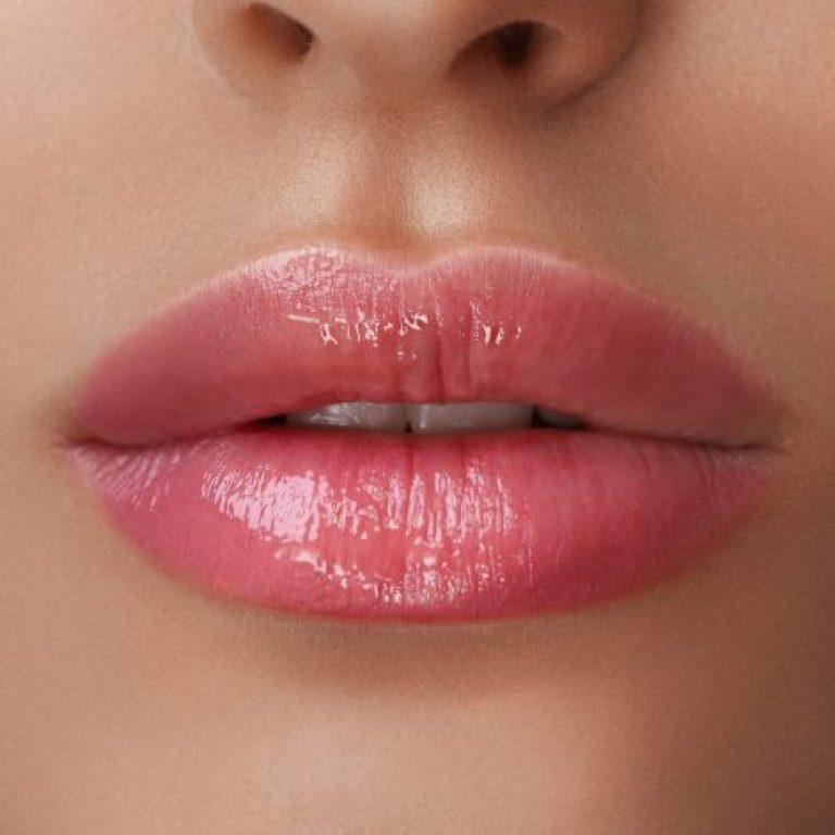 permanent make up her lips scaled e1767464029208 aesthetic medical spa treatment McLean VA En Santé Med